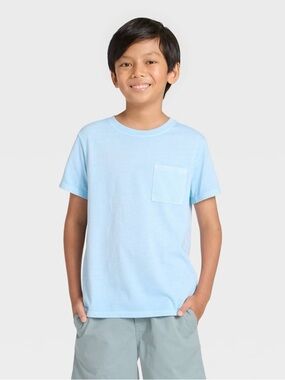 NWT Cat & Jack Boys Light Blue Pocket T-Shirt - Size S (6/7)
